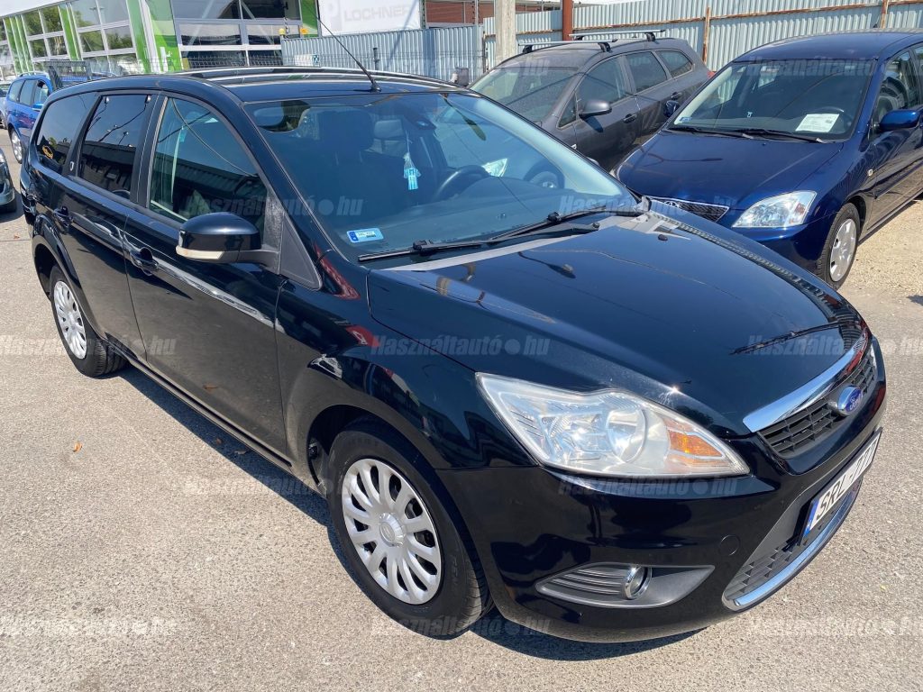 FORD FOCUS 1.8 FFV Ghia SOK EXTRA!