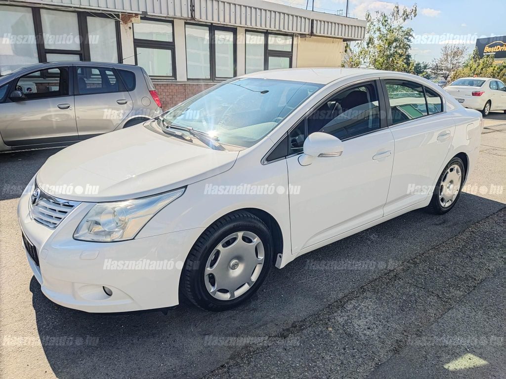 TOYOTA AVENSIS 1.8 Sol EGY TULAJ! GYÁRI FÉNYEZÉS!
